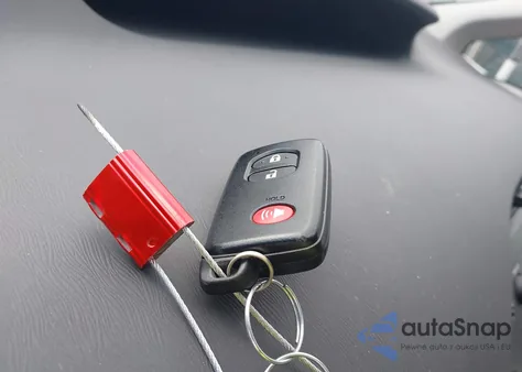 2011 Toyota Prius Two z USA, uszkodzony, nr VIN JTDKN3DU0B1369365